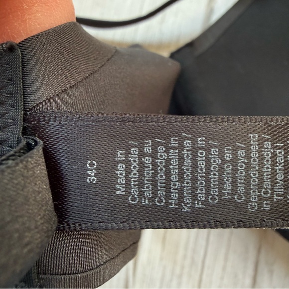 Ultimate Collection Teardrop Underwire Push-Up Bra SKIMS - Picture 3 of 4